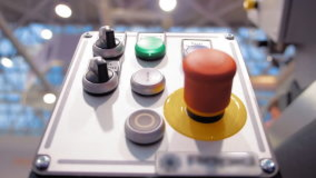 Limpeza de Contatos Elétricos com equipamento energizado